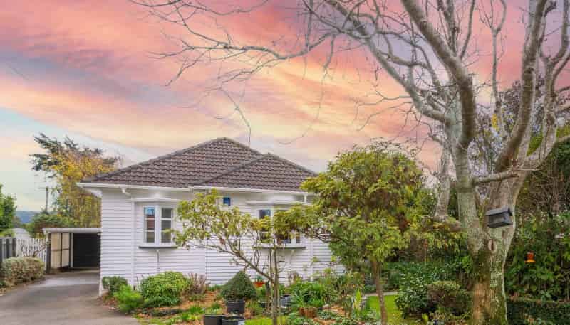 135 Waiwhetu Road, Waterloo
