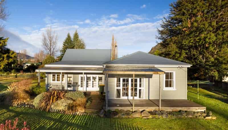 21 Gloucester Street, Kingston