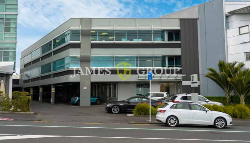 17 Great South Road, Epsom