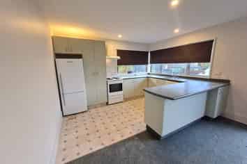 21B Watts Road, Fernhill/Sunshine Bay