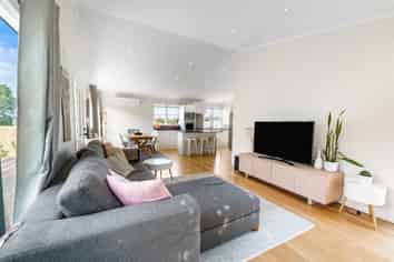 13a John Road, Stanmore Bay