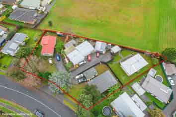 17 Barneys Farm Road, Clendon Park