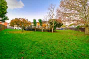 24 Tupaki Place, Pakuranga Heights