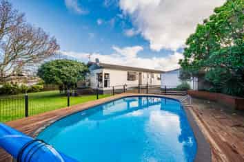 24 Tupaki Place, Pakuranga Heights