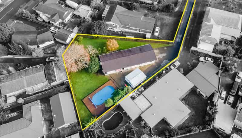 24 Tupaki Place, Pakuranga Heights