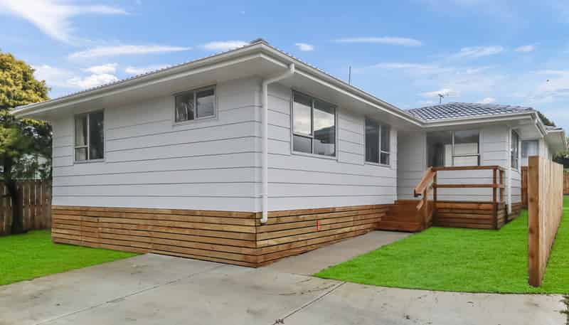 17a Mon Desir, Manurewa