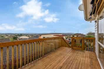 40 Norm Pellow Drive, The Gardens