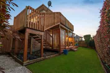 40 Norm Pellow Drive, The Gardens