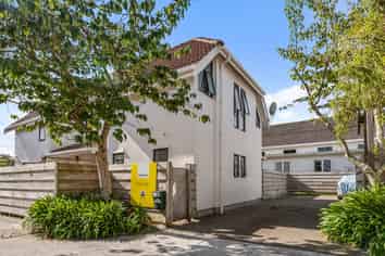 2/74 Waiwhetu Road, Waiwhetu