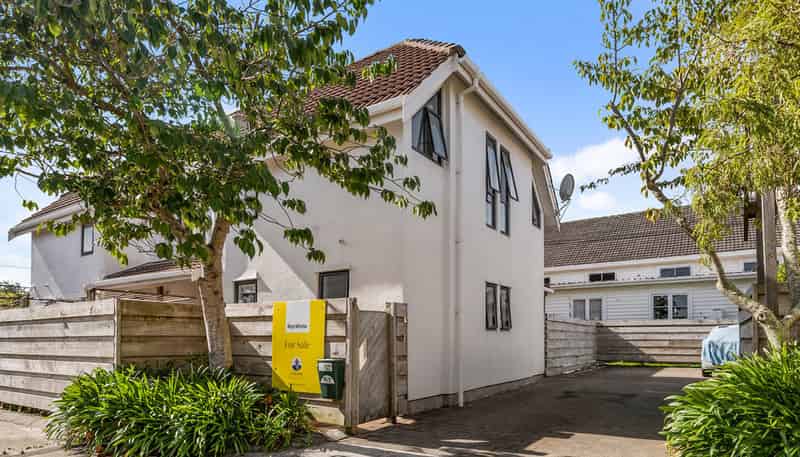 2/74 Waiwhetu Road, Waiwhetu