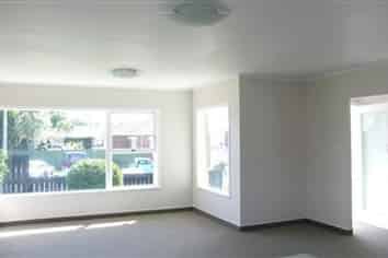 1/1 Waratah Street, Birkenhead