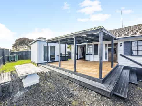 7 Anglers Way, Wattle Downs