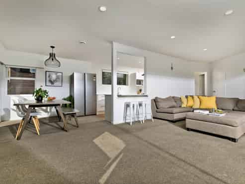 1 Weatherly Road, Torbay