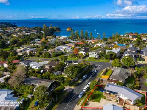 1 Weatherly Road, Torbay