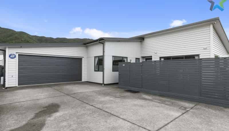 51 Fraser Colman Grove, 