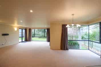 217 Pages Road, Gleniti