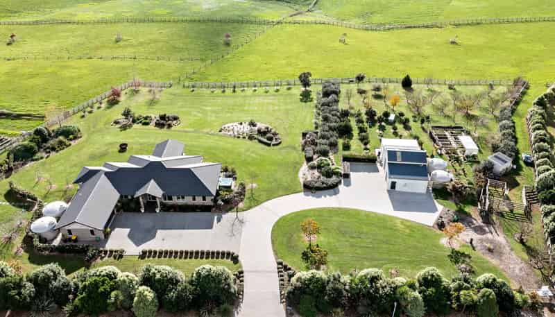 2 Irwin Road, Karaka