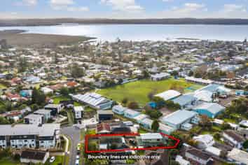 7 Gwendoline Avenue, Te Atatu Peninsula