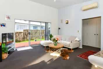 16A Richan Street, Glenview