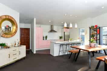 16A Richan Street, Glenview