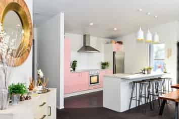 16A Richan Street, Glenview