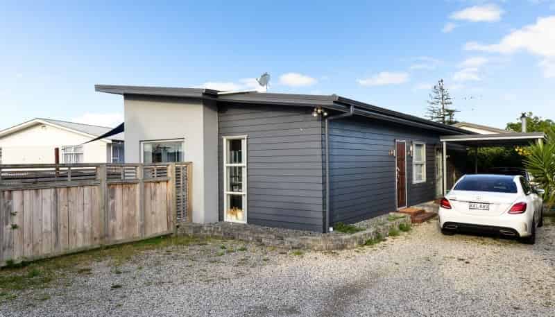 16A Richan Street, Glenview