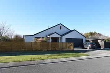 3 Daley Place, Winton