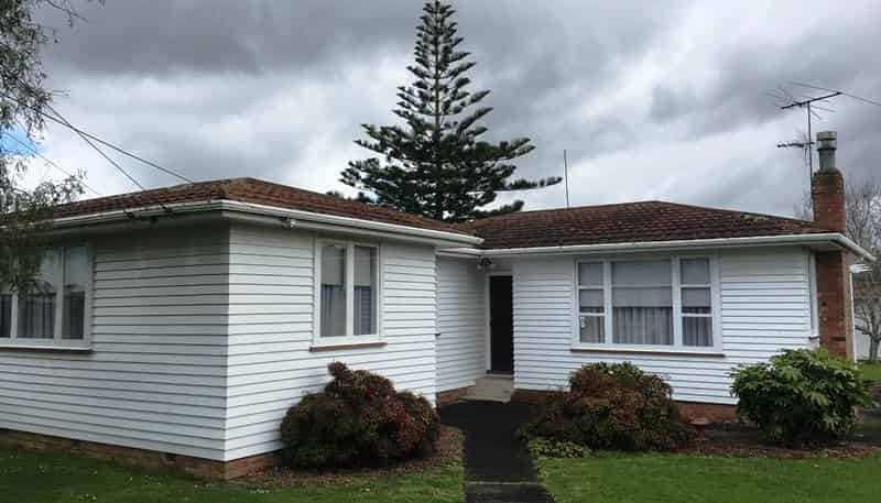 11 Matapouri Road, Mangere Bridge