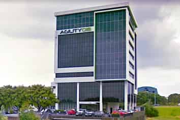 Office with Natural light and View