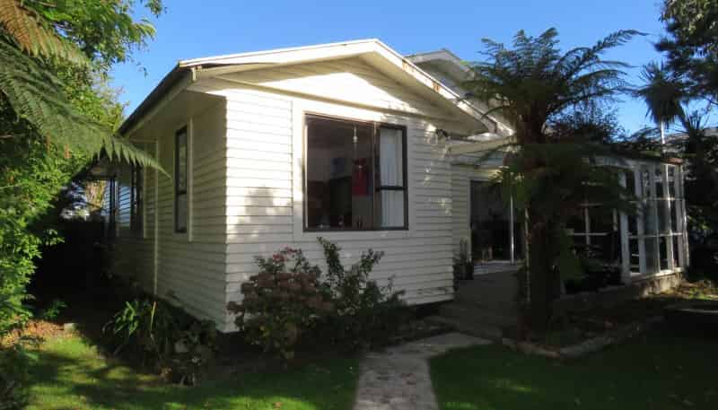 40 Disraeli Street, Westport