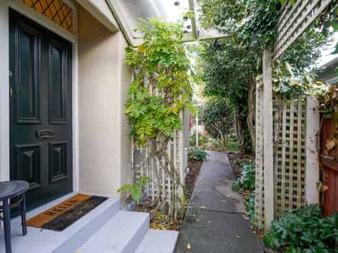 86 St Albans Street, Saint Albans