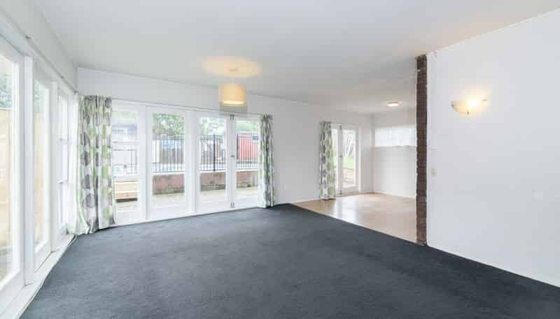 42A Wedgwood Avenue, Mangere East