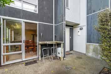 8/114 Mitchell Street, Brooklyn