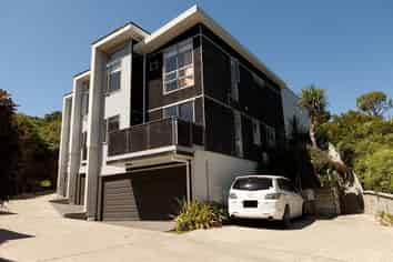 8/114 Mitchell Street, Brooklyn