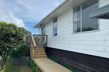 15 Montana Place, Dinsdale