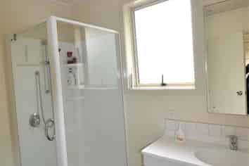 6/354 Stuart Street, Roslyn