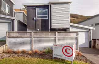 40 Erlestoke Crescent, Churton Park