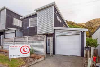 40 Erlestoke Crescent, Churton Park
