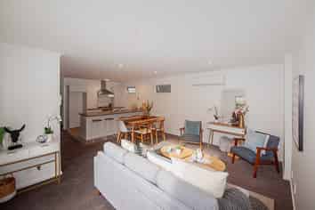 40 Erlestoke Crescent, Churton Park