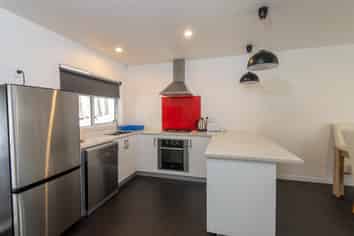 Room E/3/5 Edgecumbe Street, Whitiora