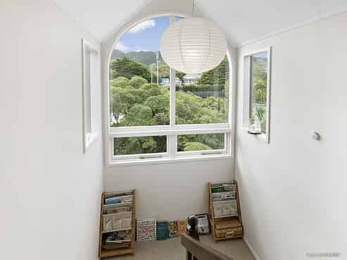 11 Waikowhai Street, Ngaio