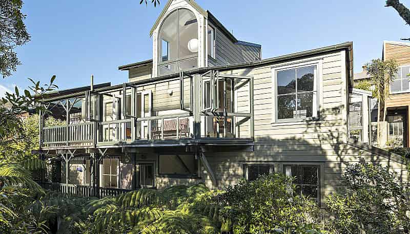 11 Waikowhai Street, Ngaio