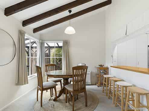 11 Waikowhai Street, Ngaio