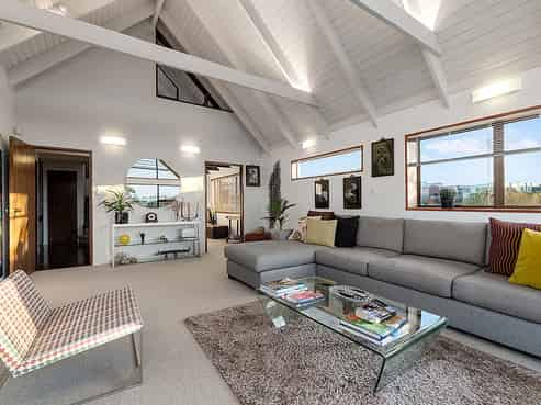 7 Whitby Crescent, Mairangi Bay