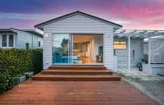 169 Point Chevalier Road, Point Chevalier