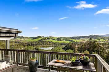 42 Green Road, Matakana