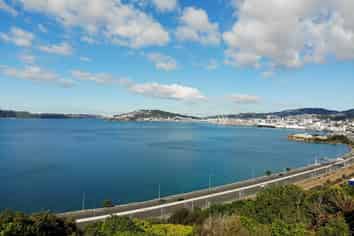 22 Sovereign Point, Kaiwharawhara