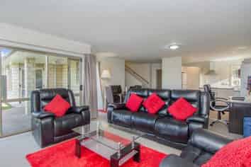 6/64 Kawaha Point Road, Kawaha Point