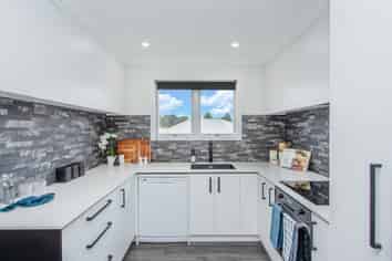 18 Collie Drive, Pukehangi