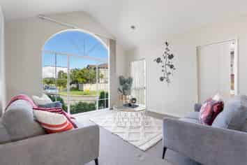 17 Stamford Crescent, Flat Bush